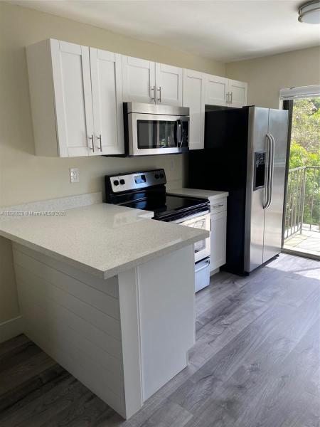 RESIDENCIAL EL PRADO COND