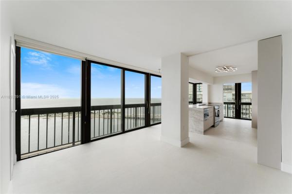 BRICKELL BAY CLUB CONDO