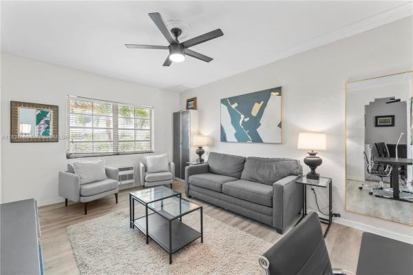 CASABLANCA OF SOUTH BEACH