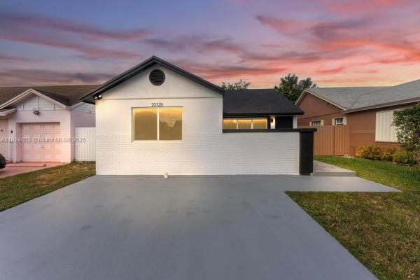 LESLIE PATIO HOMES SEC 4