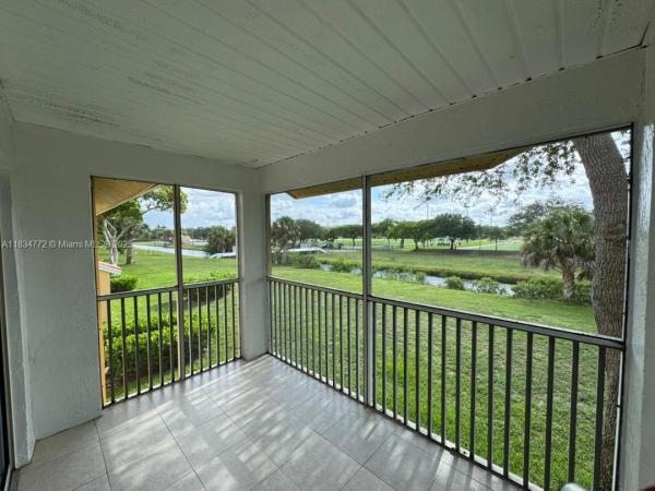 Napoli Gardens At Coral S