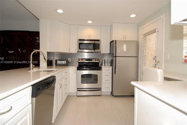 MEADOWBROOK TOWERS CONDO