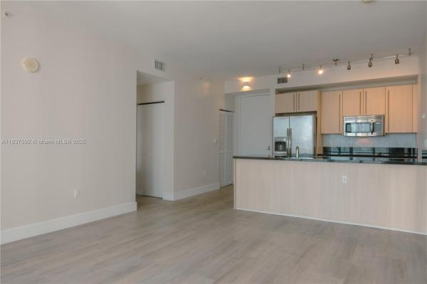 79 SW 12TH ST #1403-S, MIAMI, FL 33130