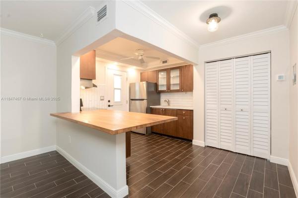 COURTYARDS OF THE GROVE C