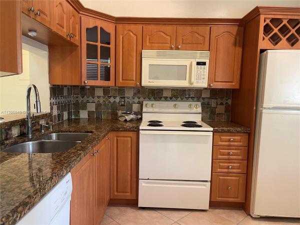 VERANO AT MIRAMAR CONDO