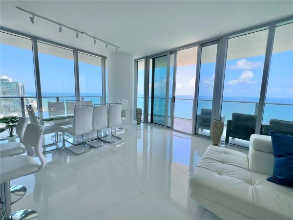4111 S OCEAN DR #2902, HOLLYWOOD, FL 33019