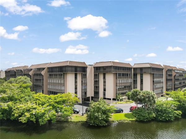 GRANDVIEW AT EMERALD HILL