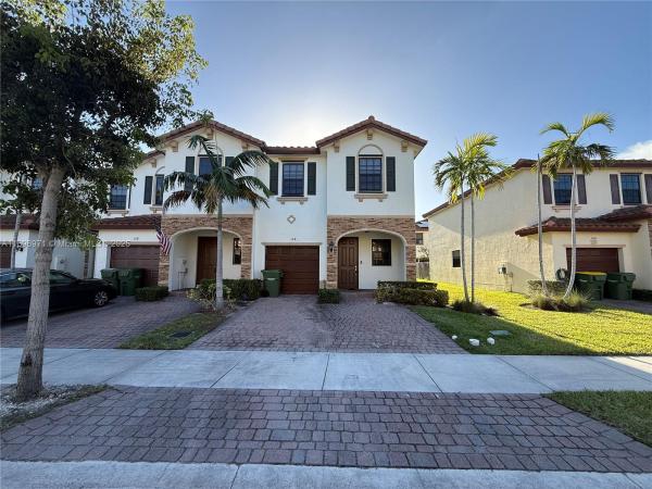 Frenso At The Vineyards