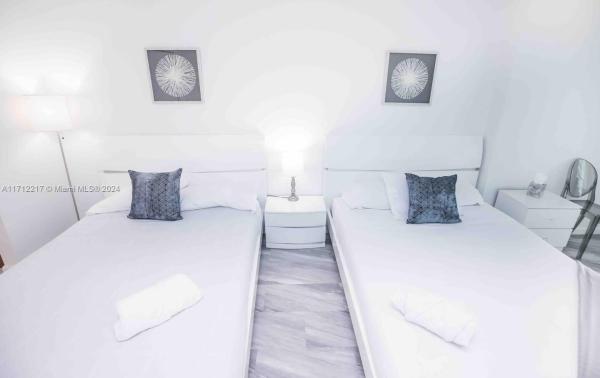 THE CLUB AT BRICKELL