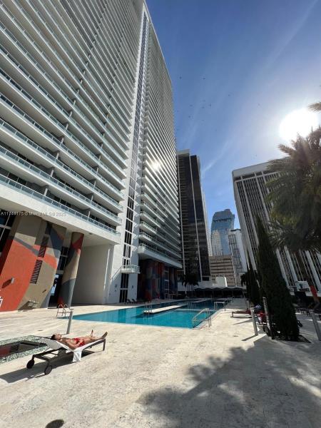 50 BISCAYNE CONDO
