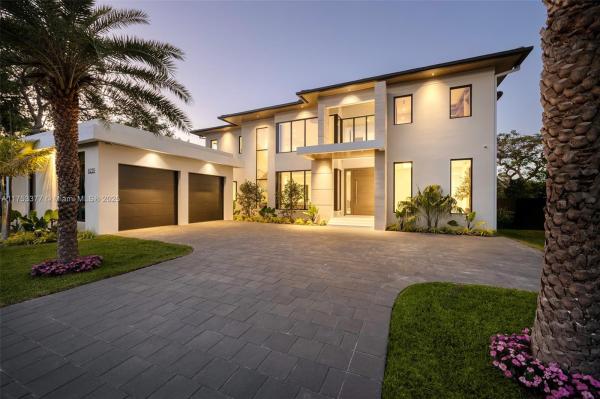 SNAPPER CREEK GROVES