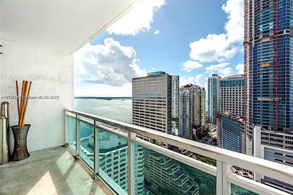 950 BRICKELL BAY DR #2909, MIAMI, FL 33131