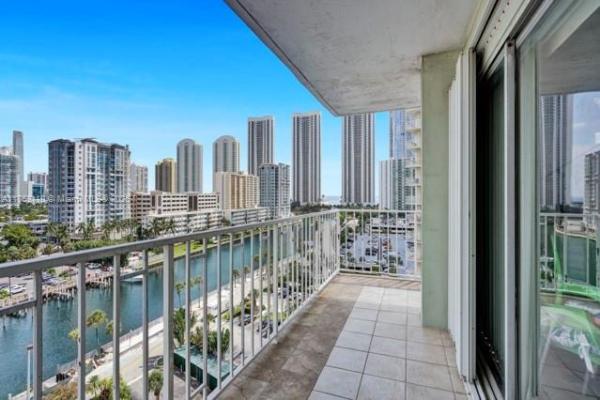 500 BAYVIEW DR #931, SUNNY ISLES BEACH, FL 33160