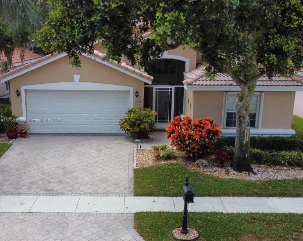 PIPERS GLEN PODS F AND H