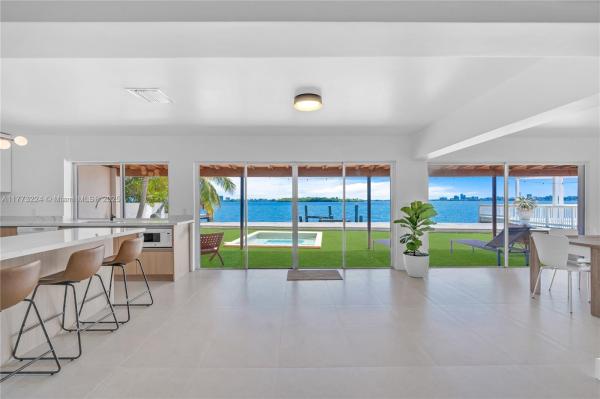 BISCAYNE SHORES CORR PLAT