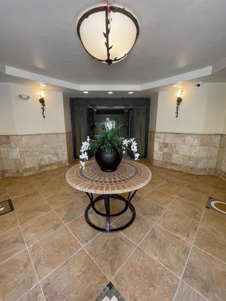 VILLA ALHAMBRA CONDO