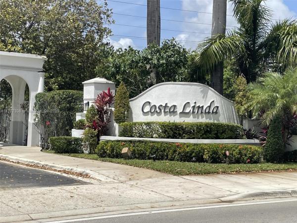 COSTA LINDA