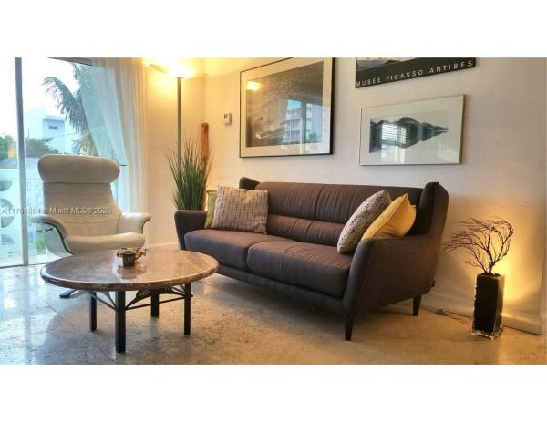 FLAMINGO PARKVIEW CONDO