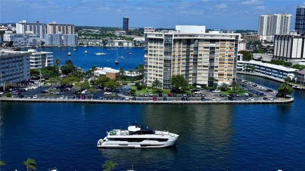 1865 S OCEAN DR #17K, HALLANDALE BEACH, FL 33009