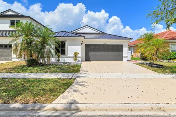 REPLAT OF COUNTRY LAKES