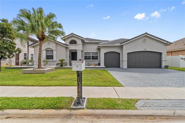 PASADENA AT PEMBROKE SHOR