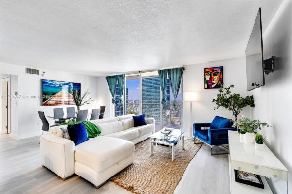 The Club At Brickell