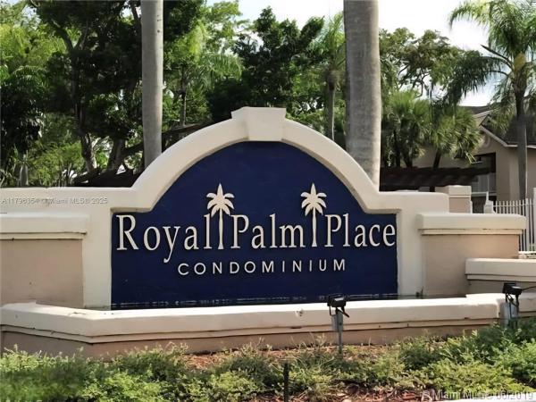 ROYAL PALM PLACE