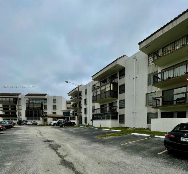 PENINSULA AT INTL GARDENS