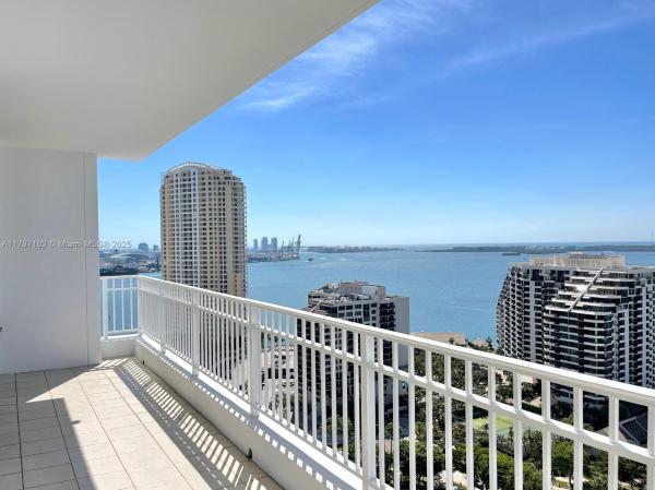 COURTS BRICKELL KEY CONDO
