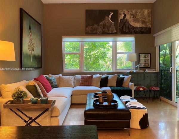 TURNBERRY VLG NO TOWER CO