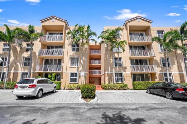 SHERIDAN BEACH CLUB CONDO