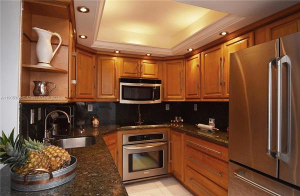 FLAMENCO CONDO TOWER I