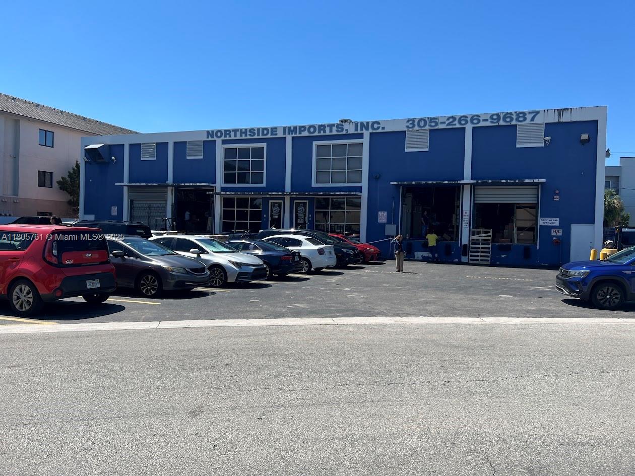 Commercial - фото