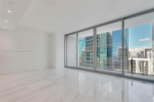 300 BISCAYNE BOULEVARD WAY #3008, MIAMI, FL 33131