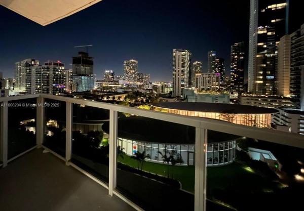 23 BISCAYNE BAY CONDO