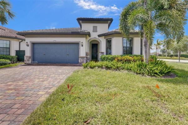 FIELDS AT GULFSTREAM POLO