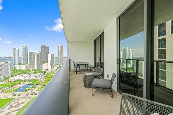 1600 NE 1ST AVE #2819, MIAMI, FL 33132