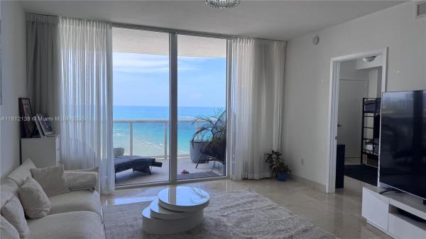 18201 COLLINS AVE #1904, SUNNY ISLES BEACH, FL 33160