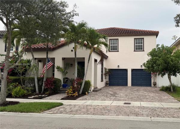 KENDALL COMMONS RESIDENTI