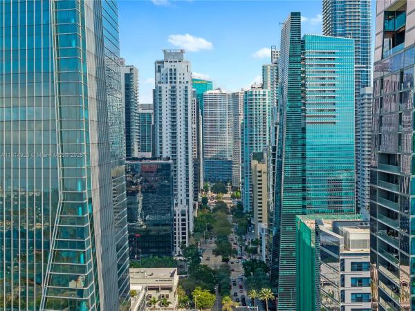 1060 BRICKELL AVE #1809, MIAMI, FL 33131