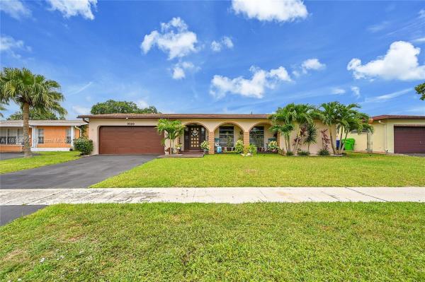 SUNRISE GOLF VILLAGE SEC