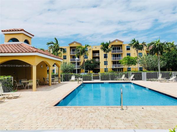 SHERIDAN BEACH CLUB CONDO