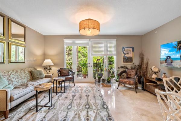 GROVE GARDEN RESIDENCES C