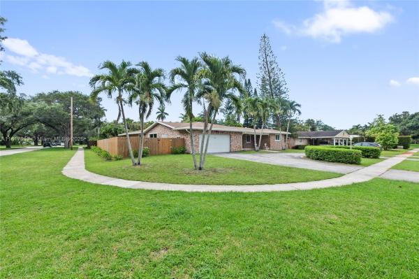 PLANTATION GARDENS 2ND SE