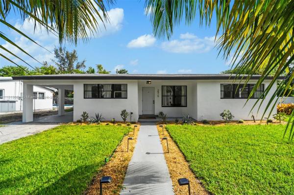 SUNSWEPT ISLE 1ST ADDN