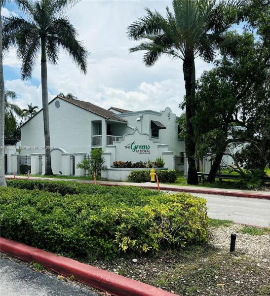 THE GREENS AT DORAL CONDO