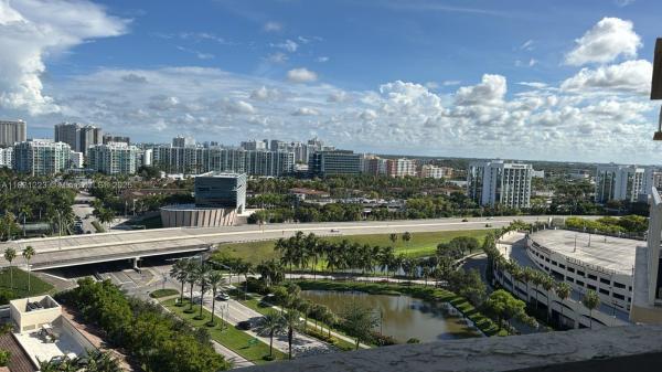 19501 W COUNTRY CLUB DR #1706, AVENTURA, FL 33180