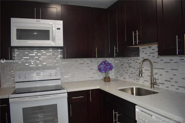 GARDENS NORTH EIGHT CONDO