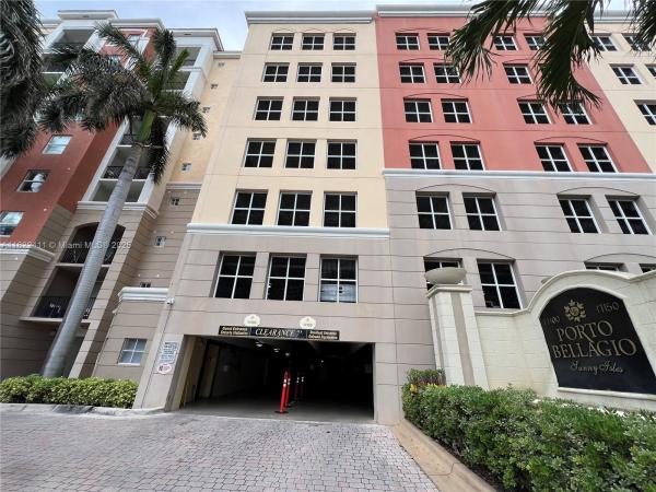 17150 N BAY RD #2111, SUNNY ISLES BEACH, FL 33160