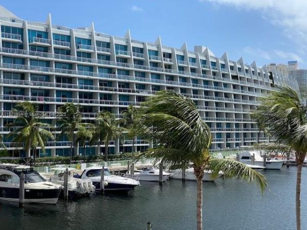 2950 NE 188TH ST #128, AVENTURA, FL 33180